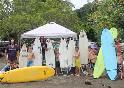 Surfing Jaco cr